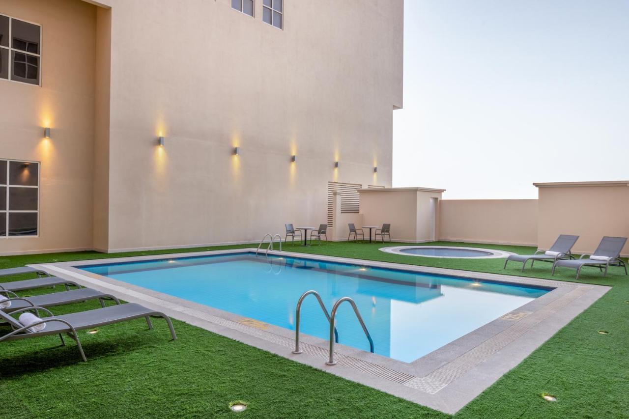 Hotel By Marriott
