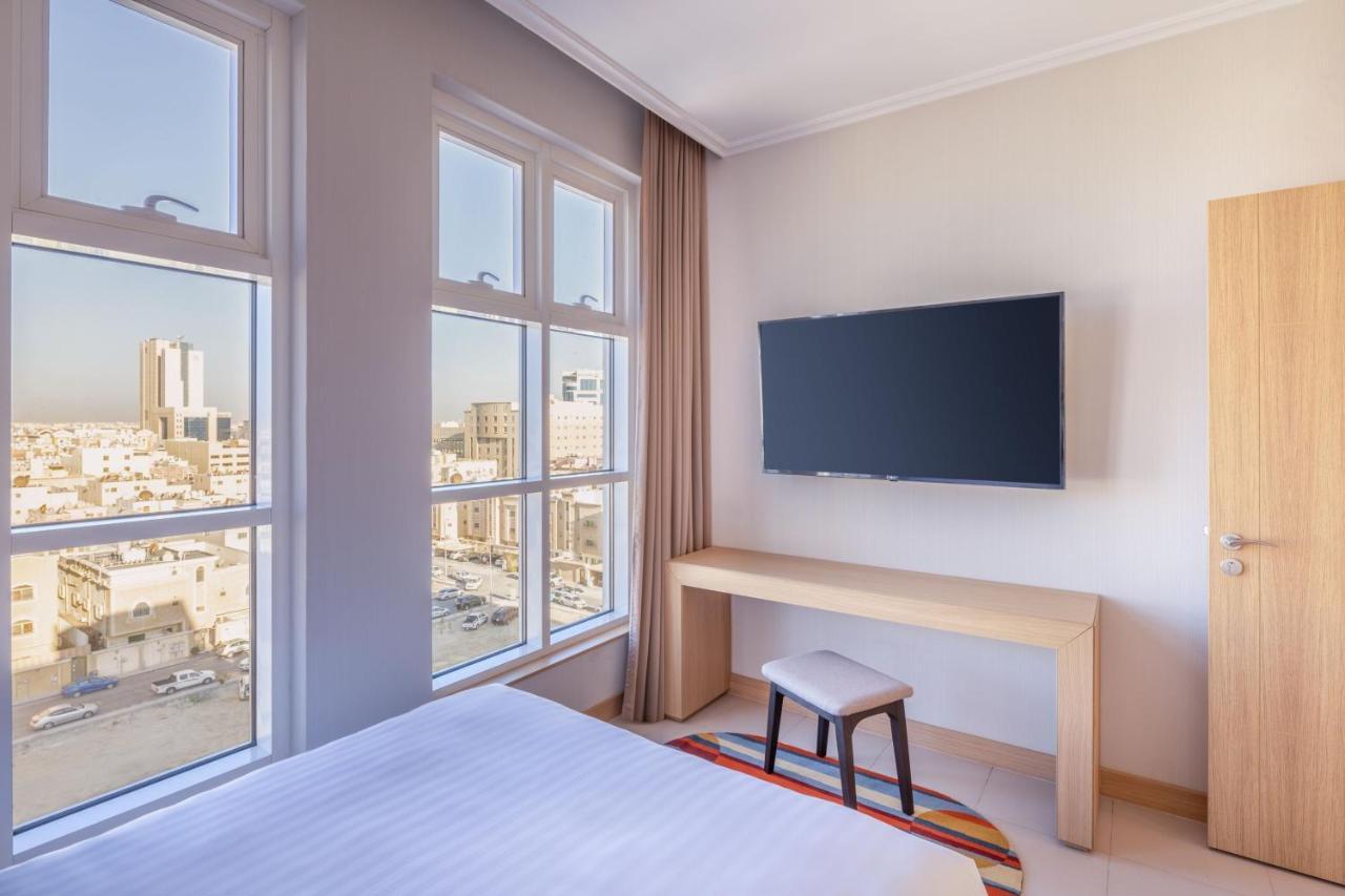 Hotel By Marriott